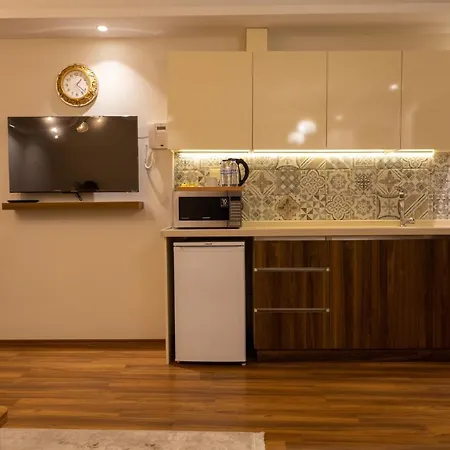 Grand Luxury Aparthotel