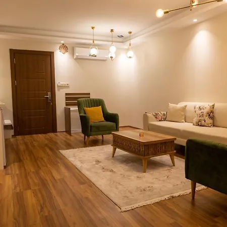 Grand Luxury Aparthotel