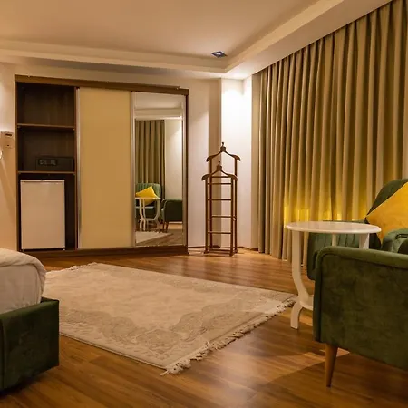 Grand Luxury Aparthotel