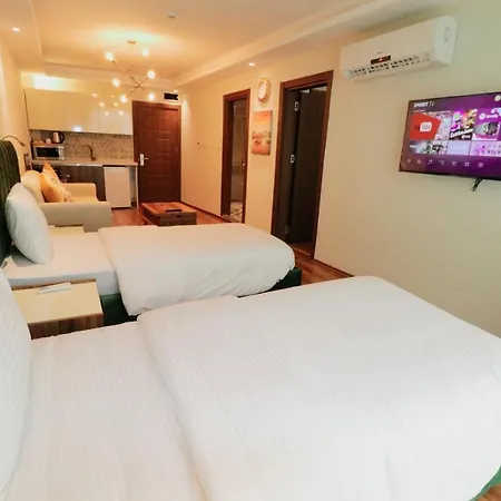 Lägenhetshotell Grand Luxury 4*