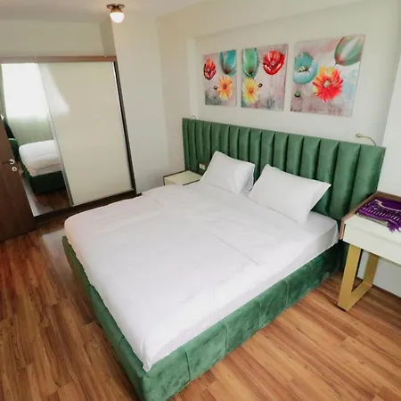 Lägenhetshotell Grand Luxury 4*