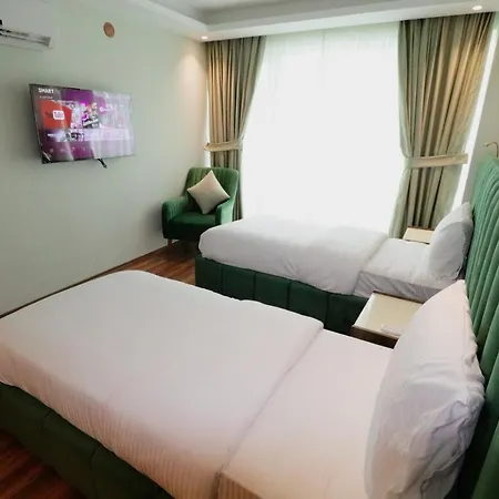 Grand Luxury Apartmanhotel 4*