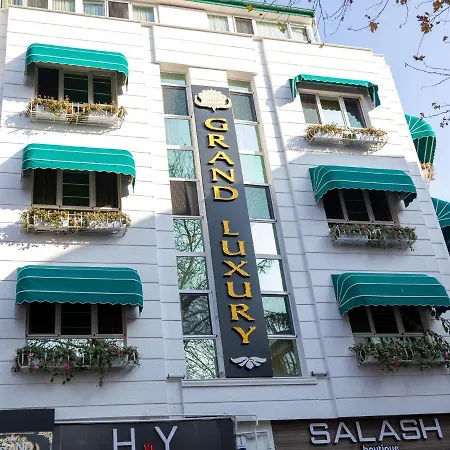 Hotel apartamentowy Grand Luxury 4*