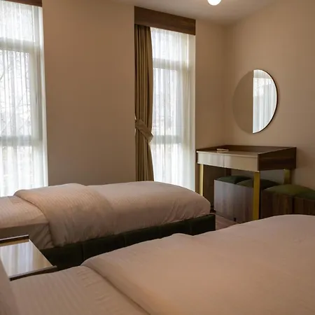 Grand Luxury Aparthotel 4*