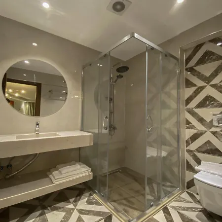 Lägenhetshotell Grand Luxury 4*