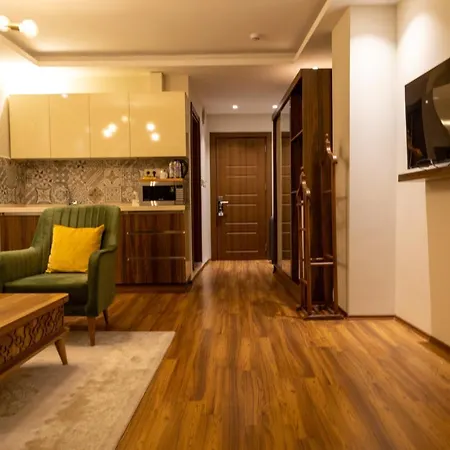 Hotel apartamentowy Grand Luxury 4*