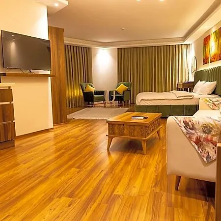 Grand Luxury Hotel apartamentowy 4*