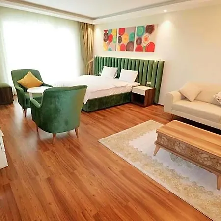 Hotel apartamentowy Grand Luxury 4*