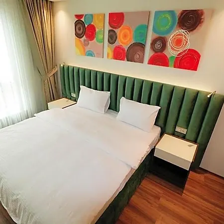 Hotel apartamentowy Grand Luxury 4*